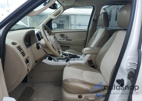 2005 Mercury Mariner z USA, uszkodzony, nr VIN 4M2YU56135DJ10118